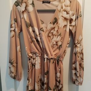 ✦SOLD✦ Floral romper